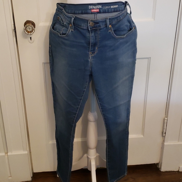 Levi's Curvy Skinny jeans
